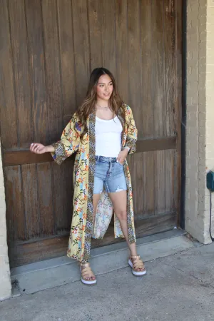 453 MAXI STYLE AND FLORAL PRINT DESIGN WITH ANIMAL PRINT CONTRAST KIMONO