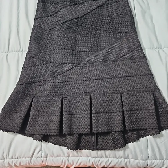 Anthropologie Girls From Savoy Black Textured Bandage Midi Skirt Flare Small NWT