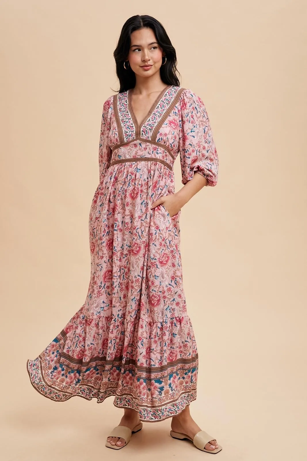 BORDER PRINT MAXI DRESS