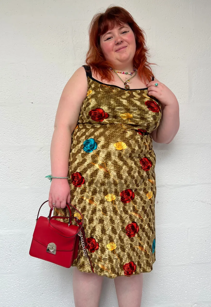 CARAMEL ROSE VELVET DRESS