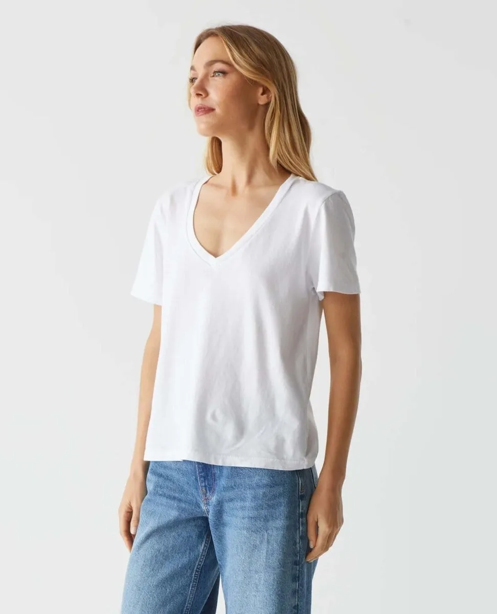 Daria Classic V-Neck Tee White