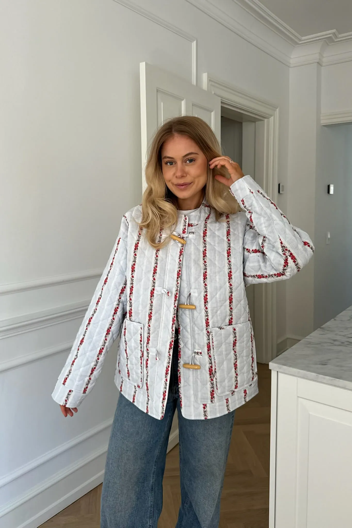 EmmaIC Quilted Jakke - Blå Rød Blomster Striber