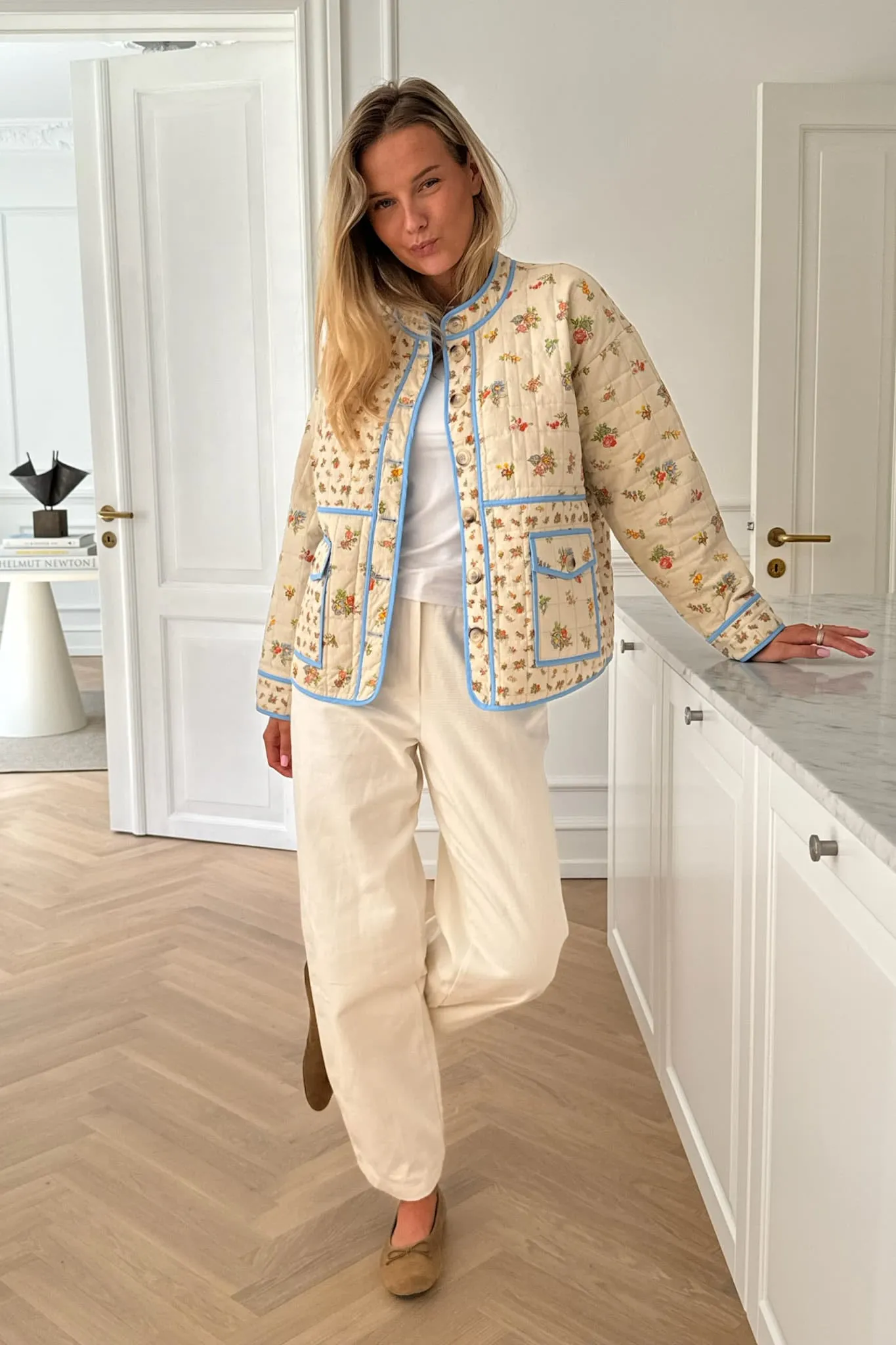 EmmyIC Quilted Jakke - Beige Multifarvet Blomsterprint