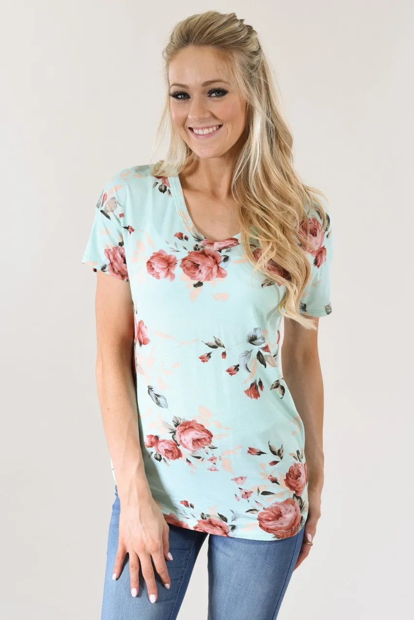 Floral V-Neck ~ Mint