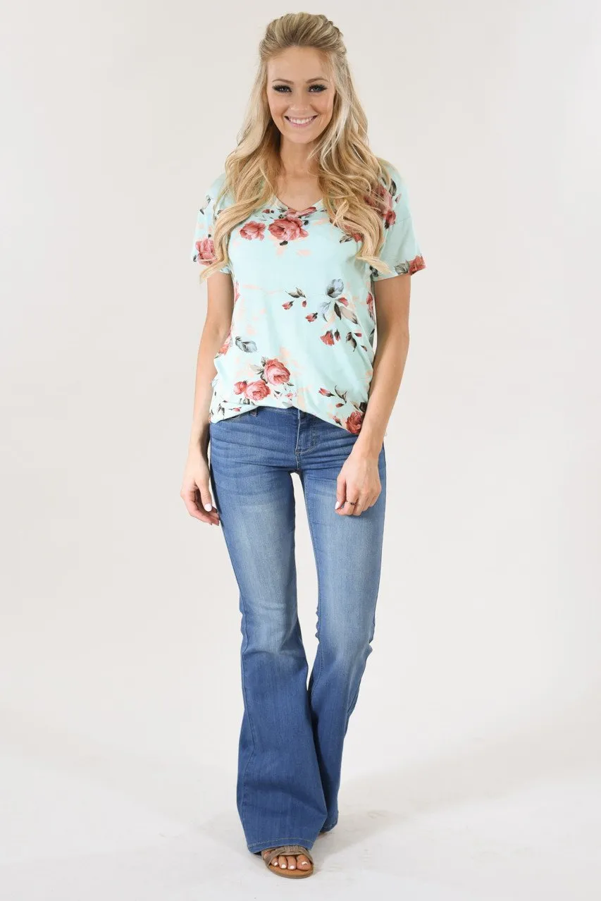 Floral V-Neck ~ Mint
