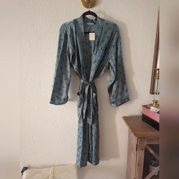 FREE PEOPLE Intimately Oasis House Robe in Stone Combo Size m/l xs/S