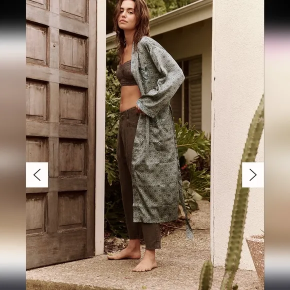 FREE PEOPLE Intimately Oasis House Robe in Stone Combo Size m/l xs/S