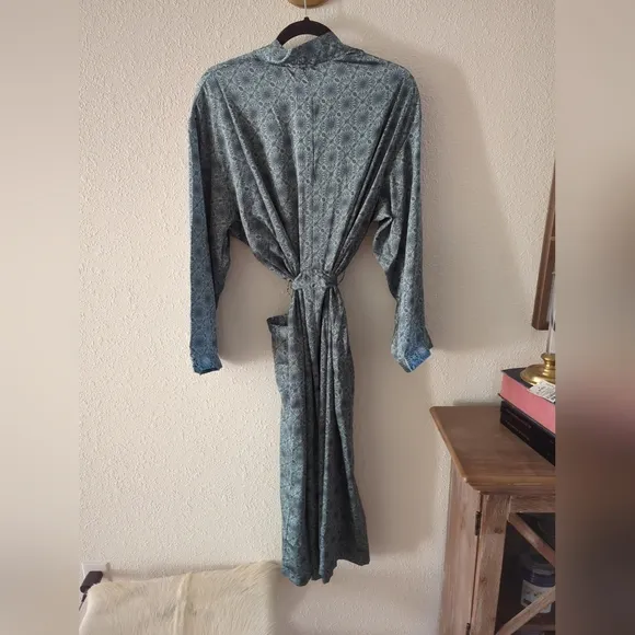 FREE PEOPLE Intimately Oasis House Robe in Stone Combo Size m/l xs/S
