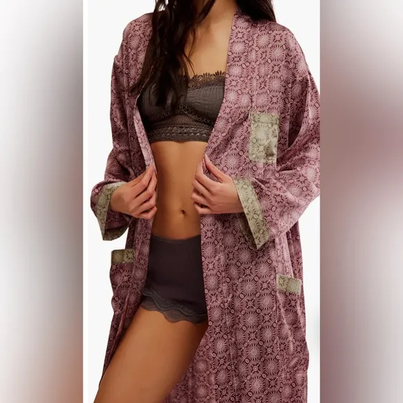 Intimately by Free People Oasis House Robe NWT Raisin Combo Size M/L $128