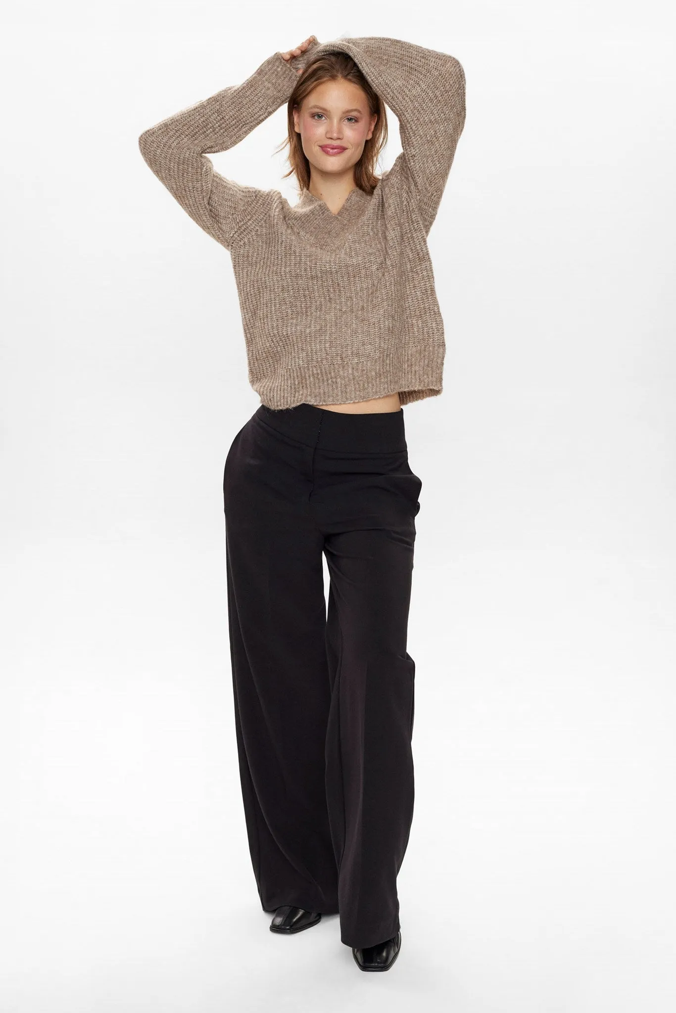 NUZINDI V-NECK PULLOVER - Fossil Melange
