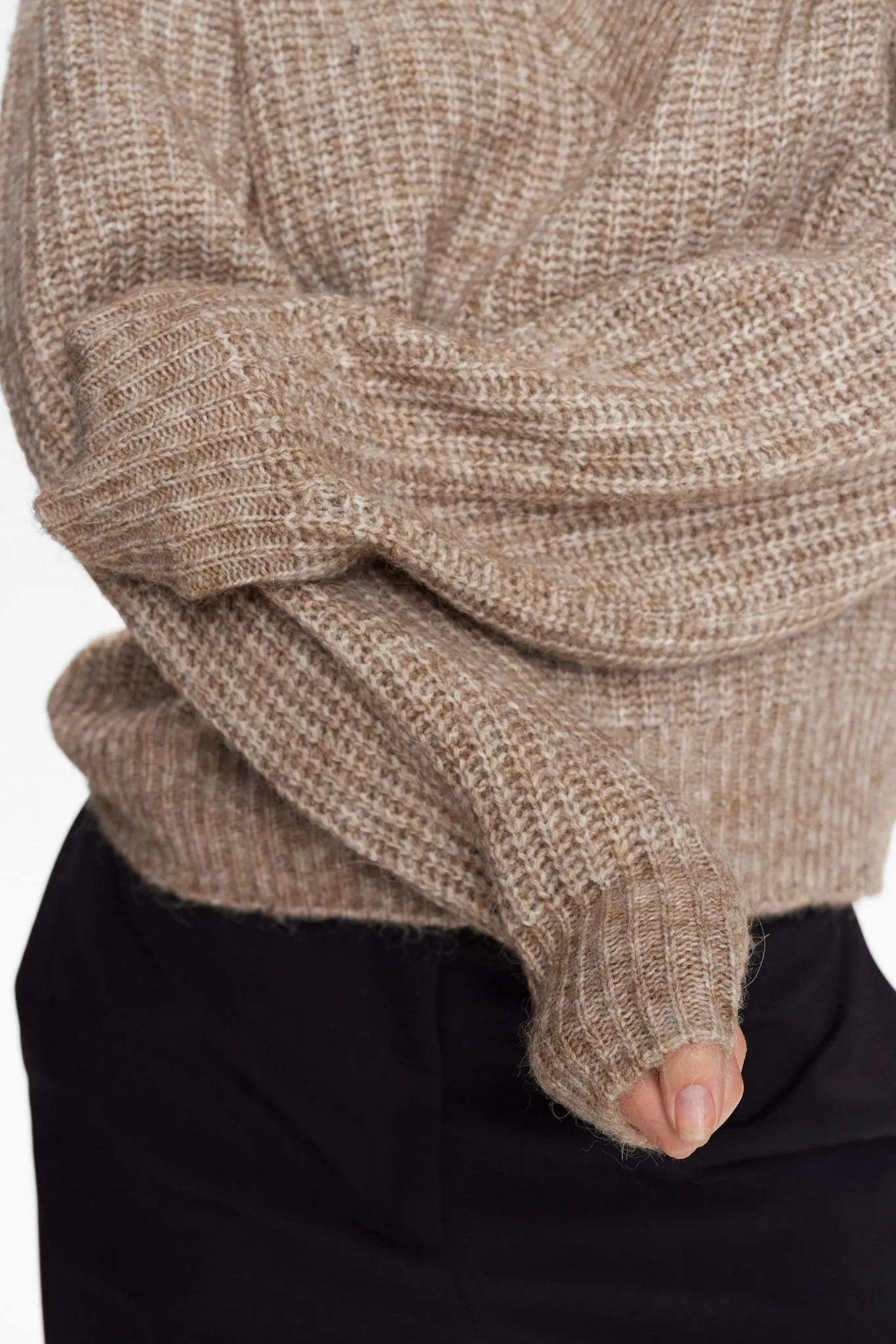 NUZINDI V-NECK PULLOVER - Fossil Melange