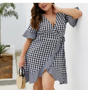 Plus Size New Plaid Five-point Sleeve Ruffled Dress