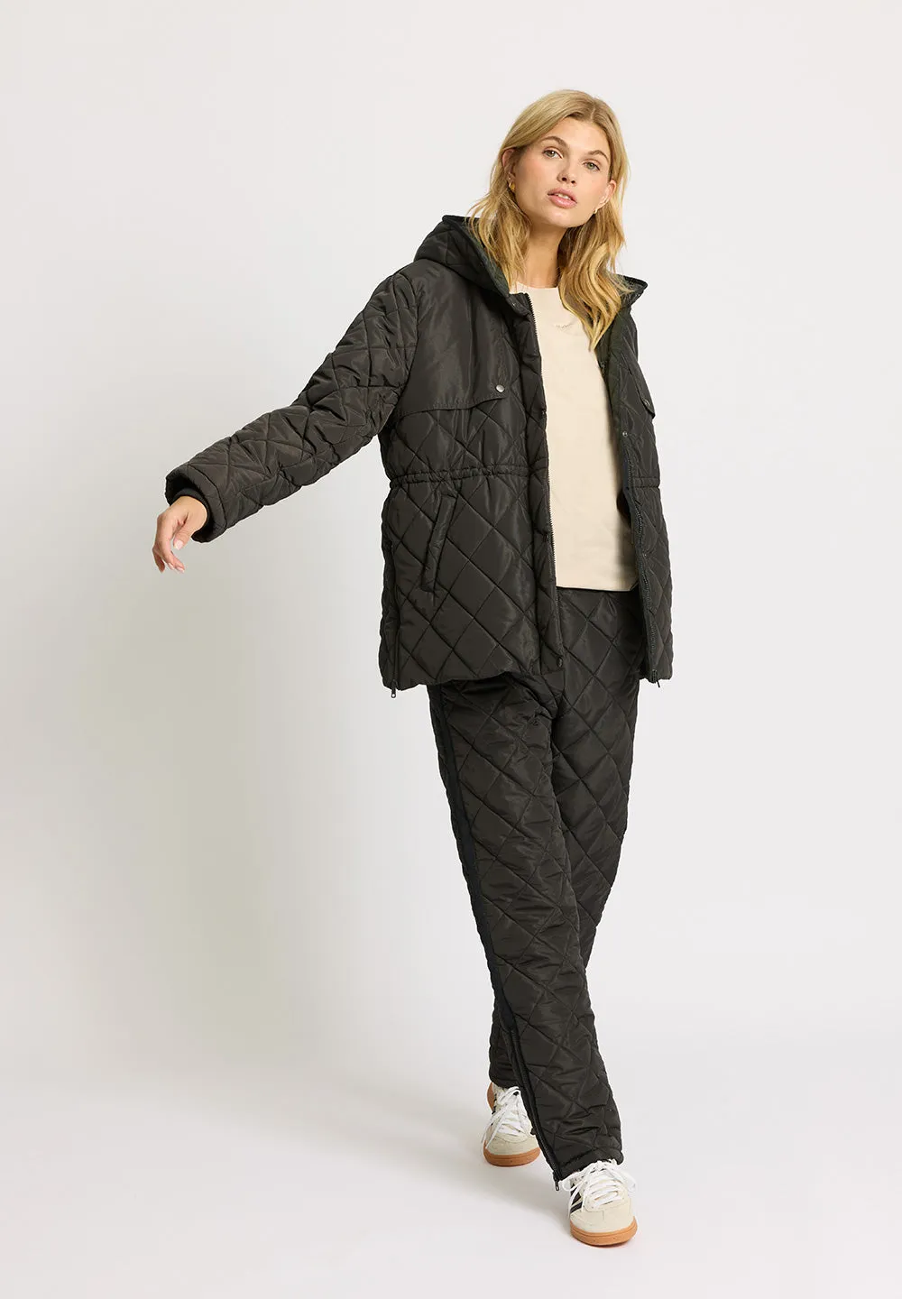 Quilted Jacket COUNTRY - almost black
