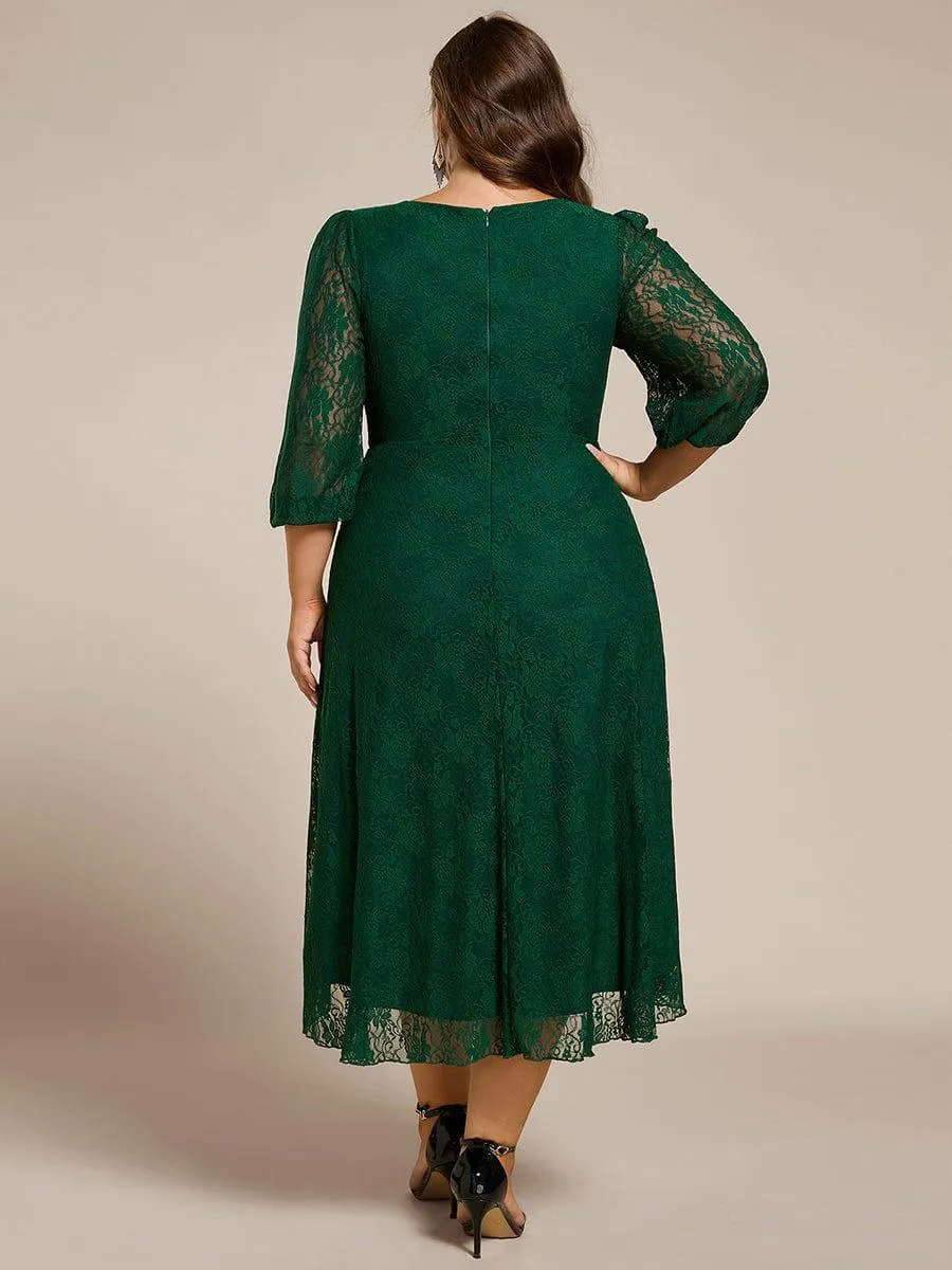 Robe de mariée mi-longue élégante en dentelle à manches longues et coupe trapèze