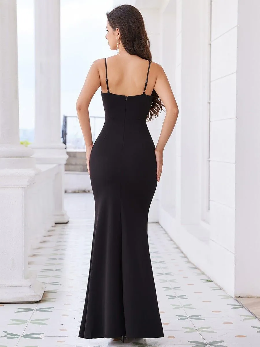 Robe de soirée élégante moulante à bretelles spaghetti et perles