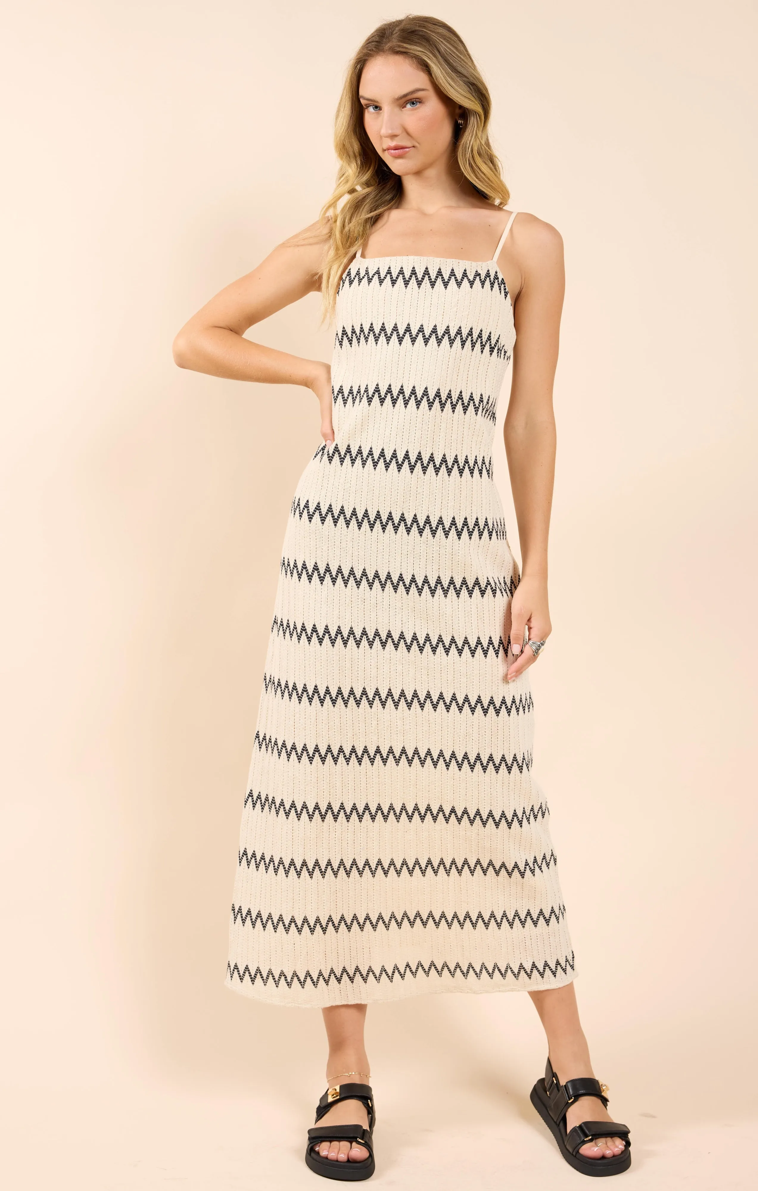 Sadie And Sage Way Out Zig Zag Weave Maxi Dress W Slit