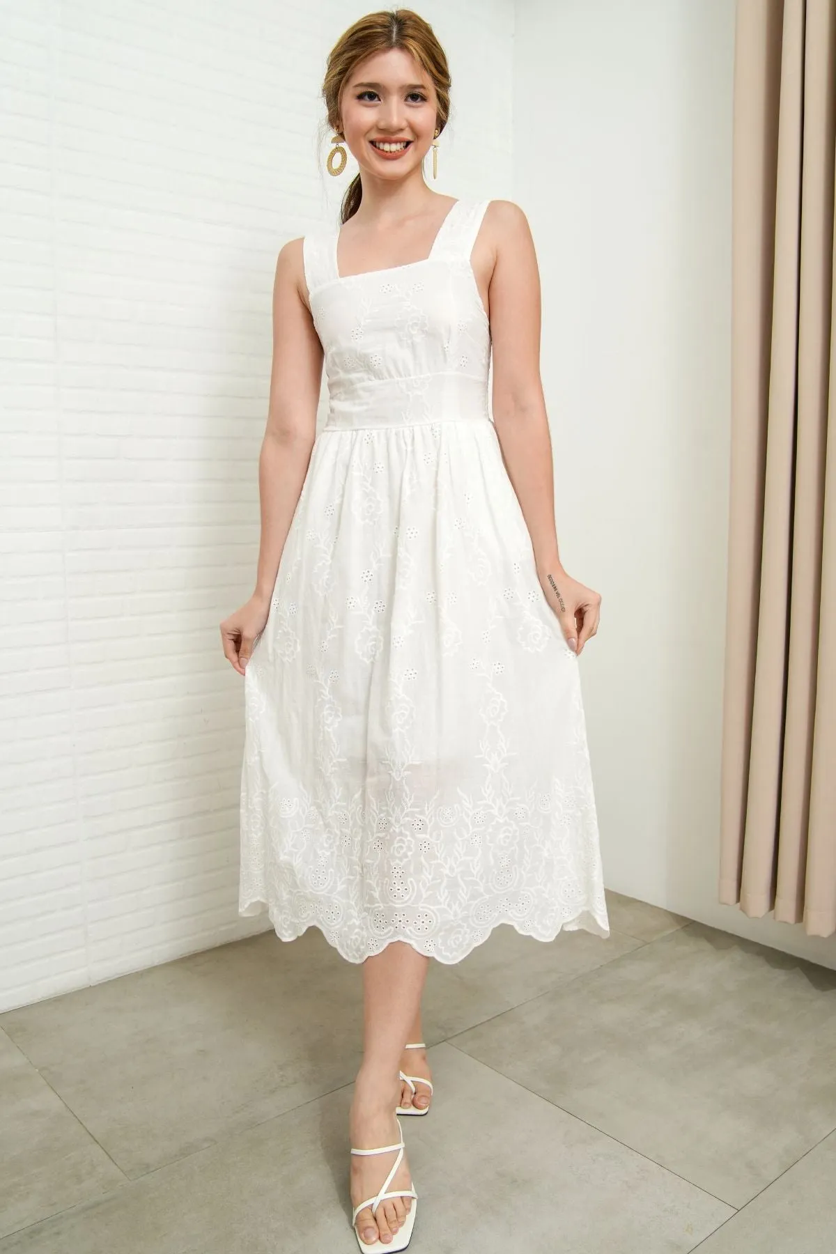 SOLEIL Sleeveless Eyelet Midi Dress (White)
