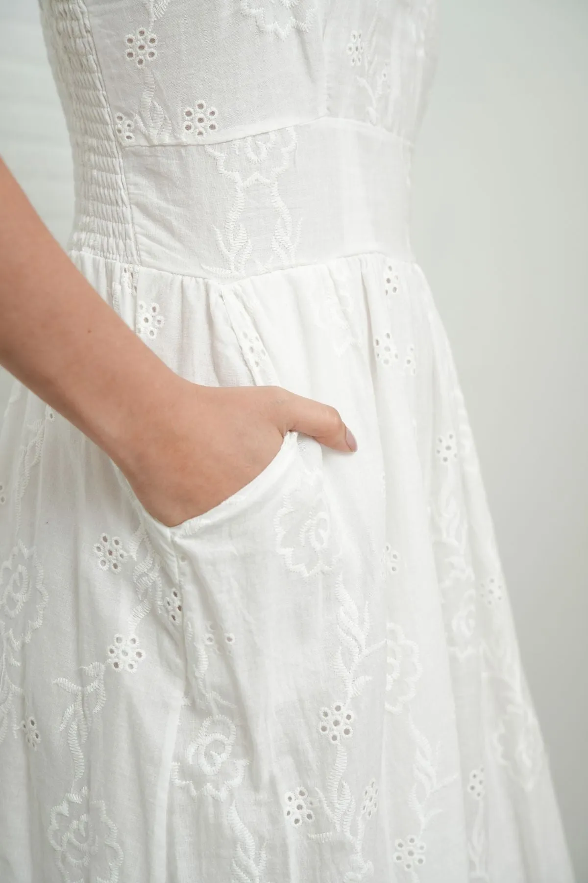 SOLEIL Sleeveless Eyelet Midi Dress (White)