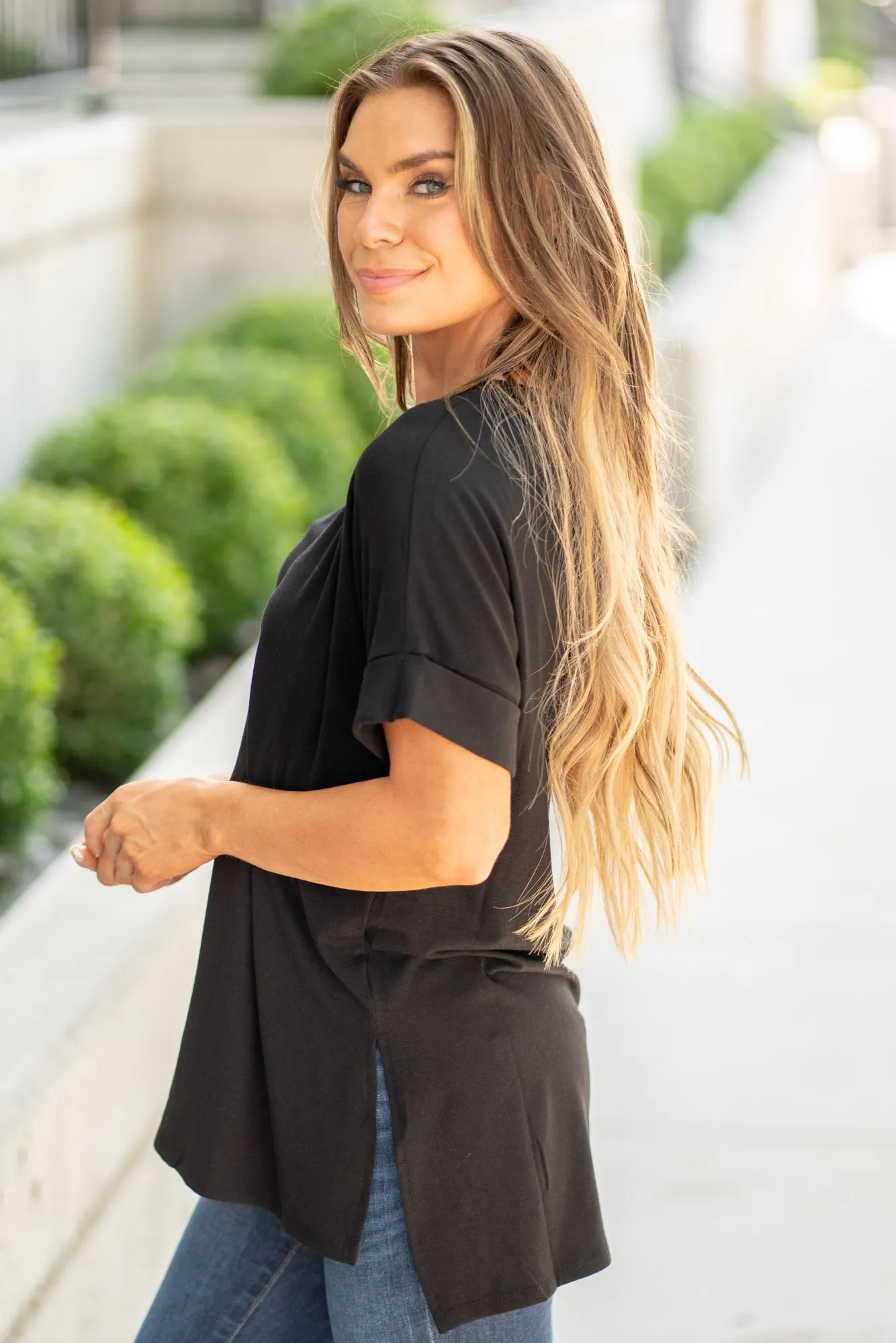 Super Soft Tee High Low Hem V Neck Top - Black