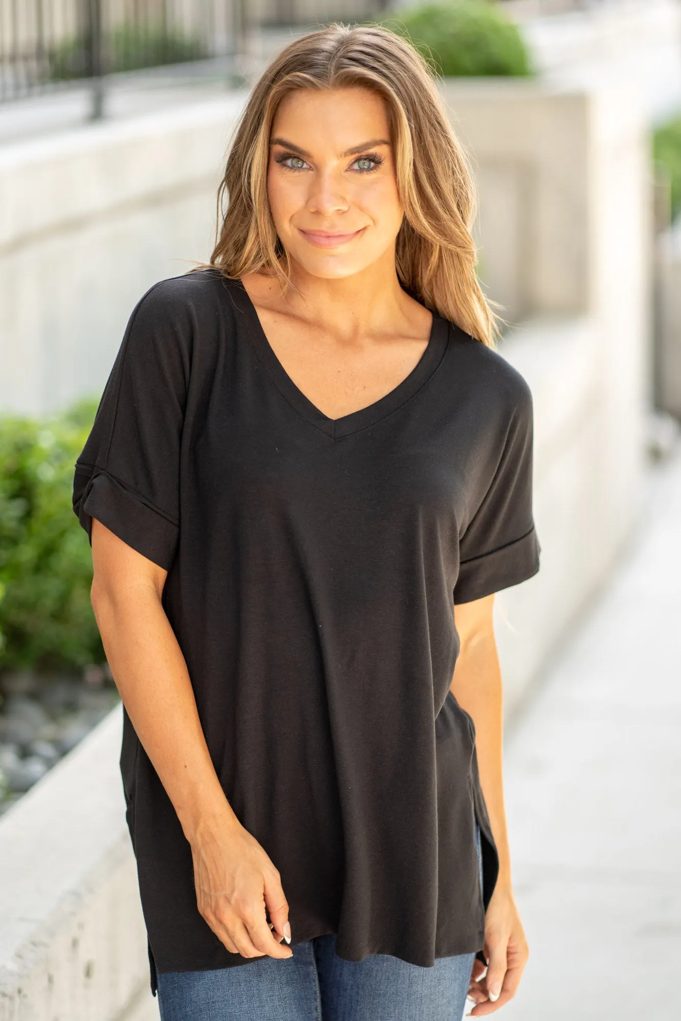 Super Soft Tee High Low Hem V Neck Top - Black