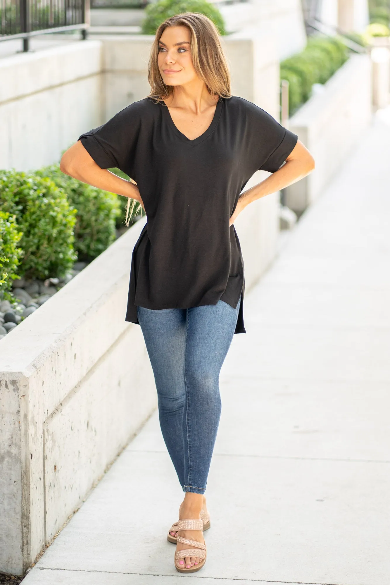 Super Soft Tee High Low Hem V Neck Top - Black