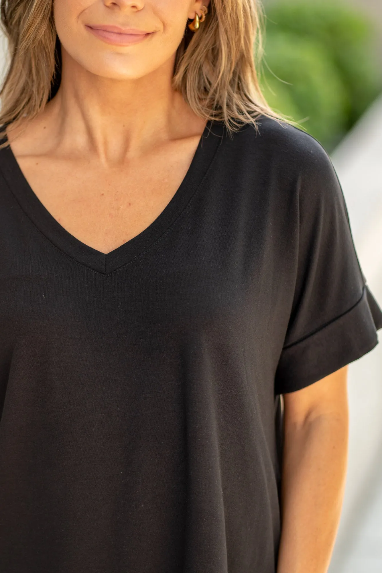 Super Soft Tee High Low Hem V Neck Top - Black