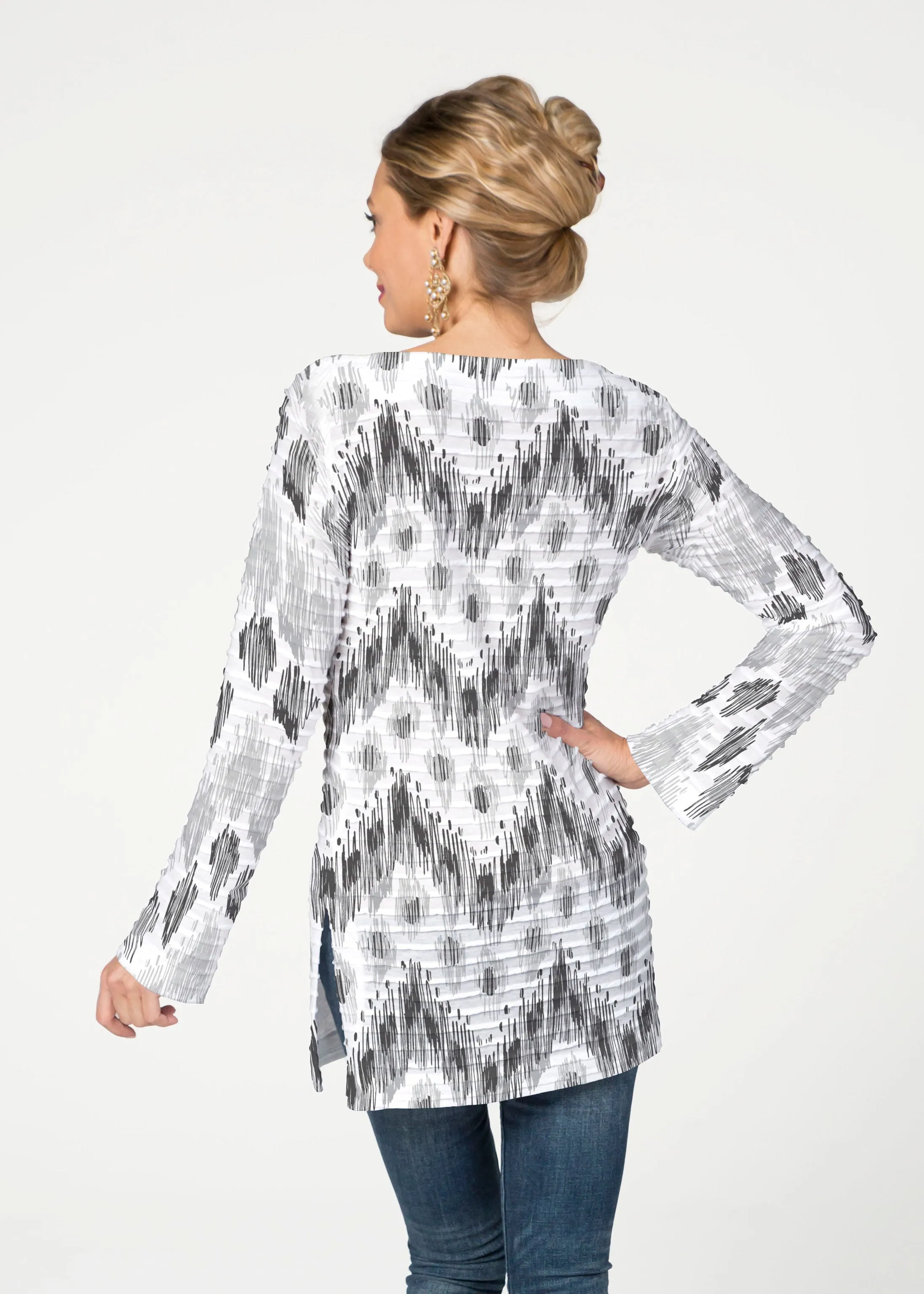 Tonal Waves Black (7834) ~ Banded Boatneck Tunic