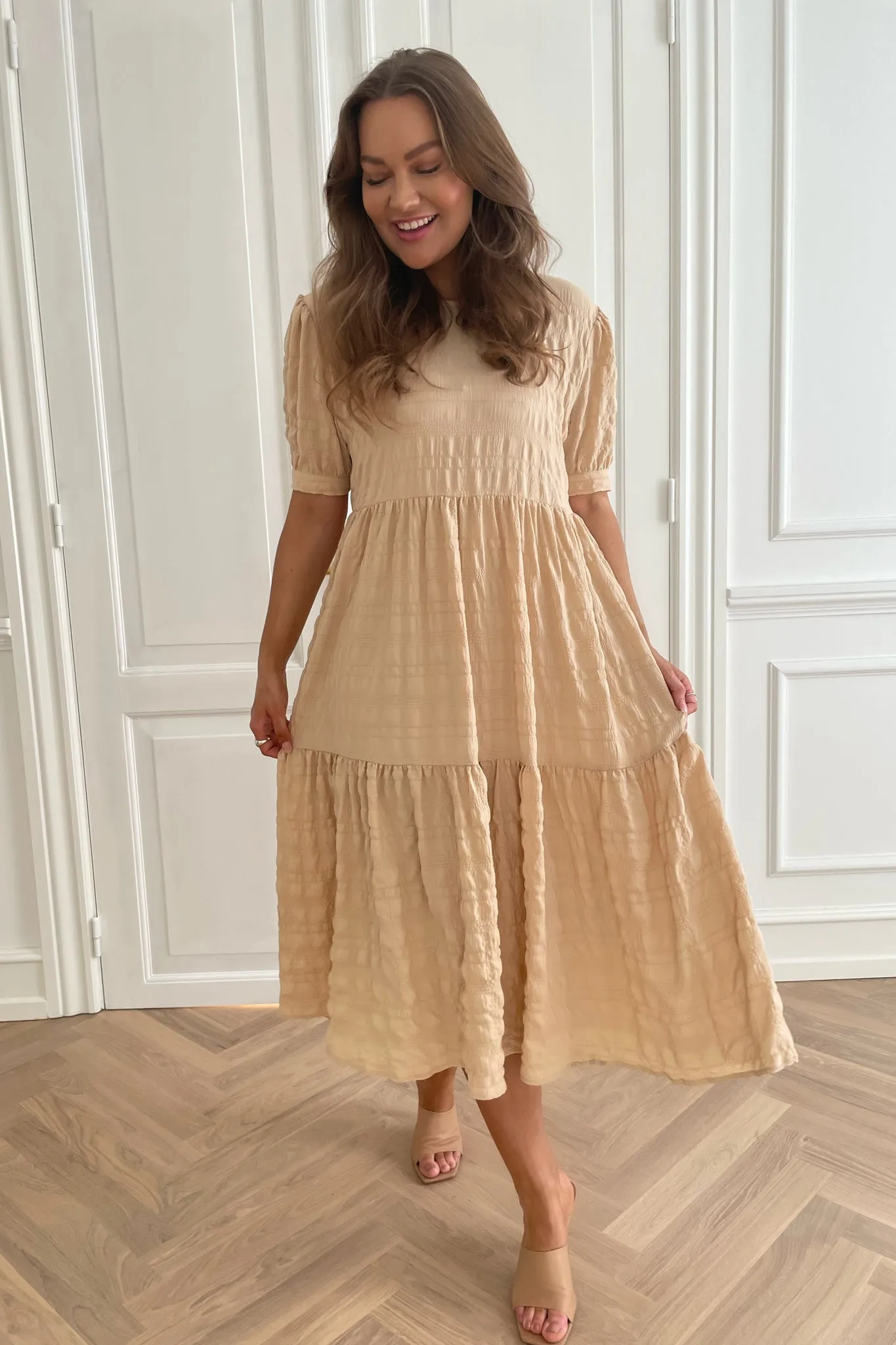 VilmaIC Lang Kjole - Beige