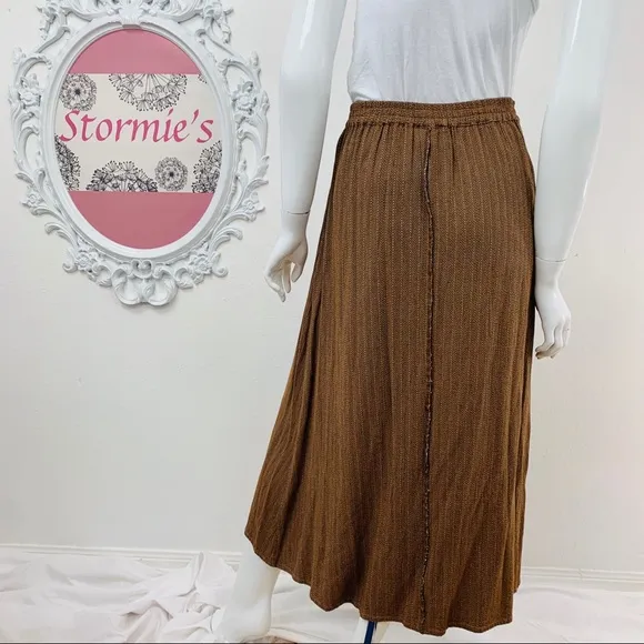 VTG Faith by Celia Forrester / Button Brown Maxi